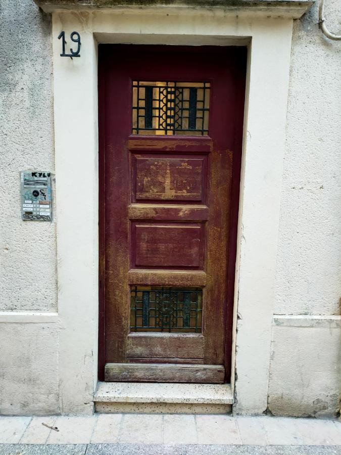 Studio Au Coeur Historique De Montpellier, 2 Personnes Et Wifi Exterior photo